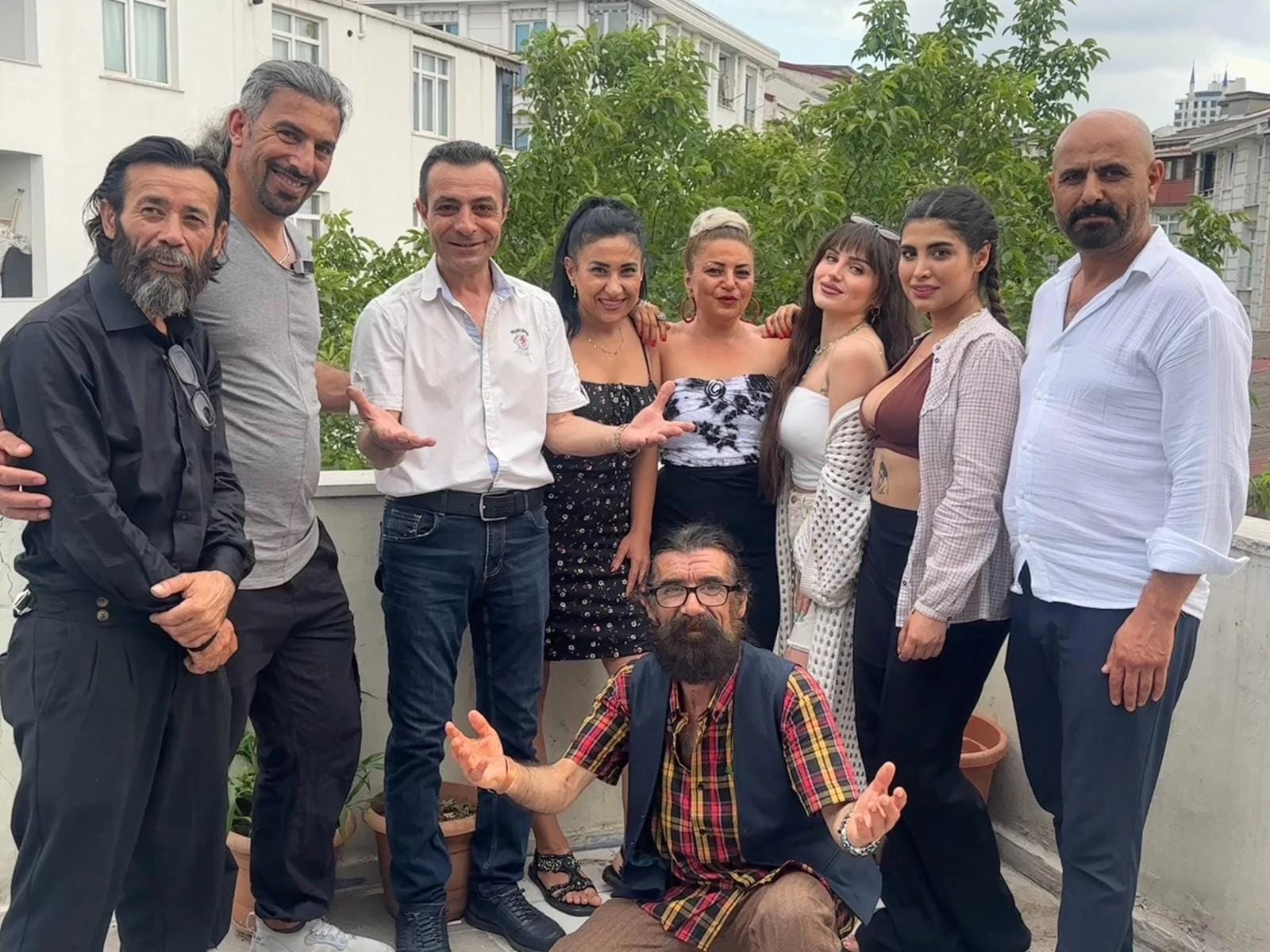 Film ve Dizi Projelerinde Sponsorluk Nasıl Bulunur? için Ali Ekber Görel görseli